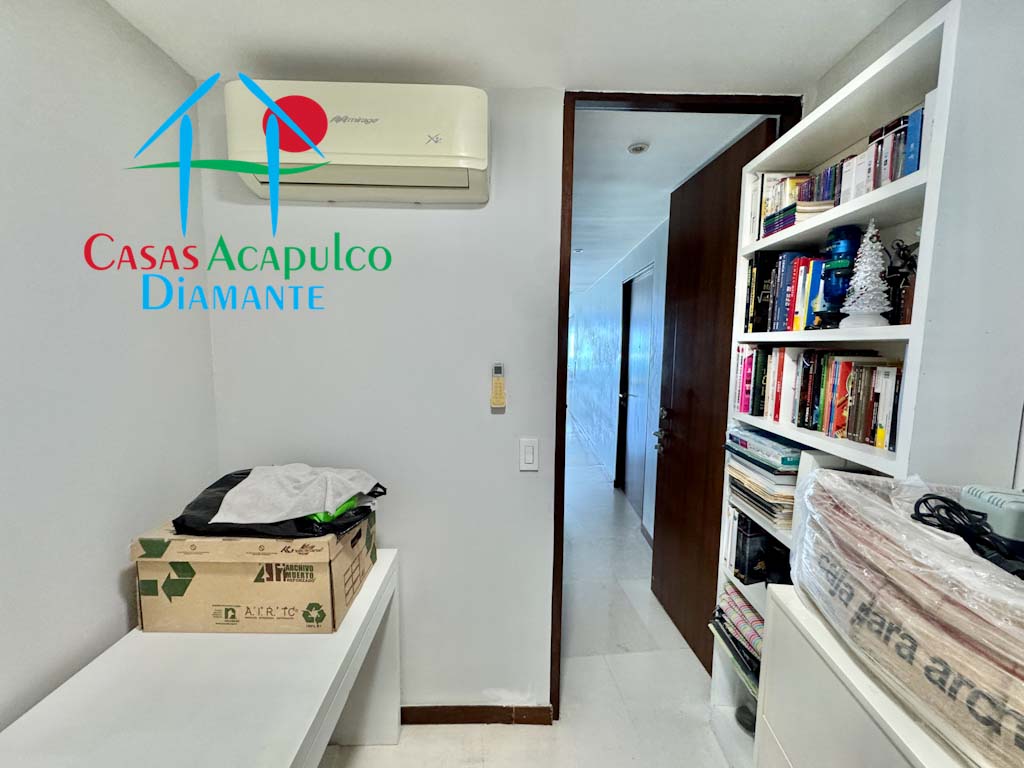 Península Tower F 22 - Cuarto de servicio 2